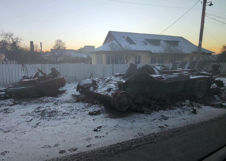 Okolice Iziuma. Zniszczony rosyjski czołg