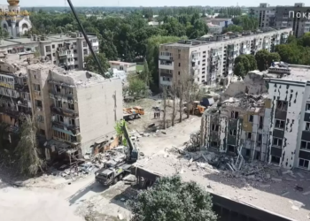 Cyniczny atak rakietowy na Pokrowsk: Rosjanie celowali w medyków, ratowników i zagranicznych dziennikarzy