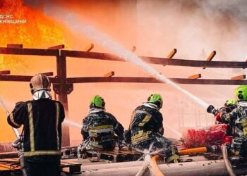 Inwazja rosyjska ma bardziej negatywny wpływ na ekologię niż emisje ze wszystkich samochodów w Niemczech i Polsce
