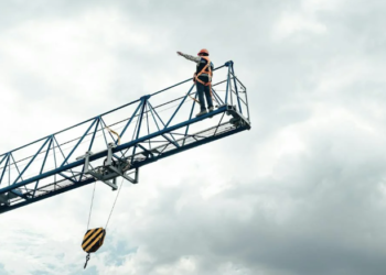 Migranci z Ukrainy coraz częściej decydują się na wyjazd z Polski. Przedsiębiorcy obawiają się, że zabraknie rąk do pracy